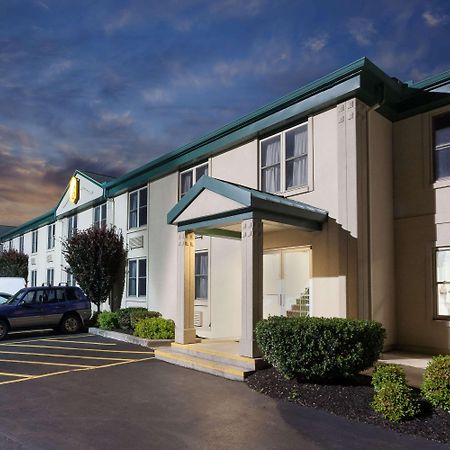 ซูเปอร์ 8 บาย วินด์แฮม แฮร์ริสเบิร์ก เฮอร์ชีย์ เวสต์ Motel ภายนอก รูปภาพ