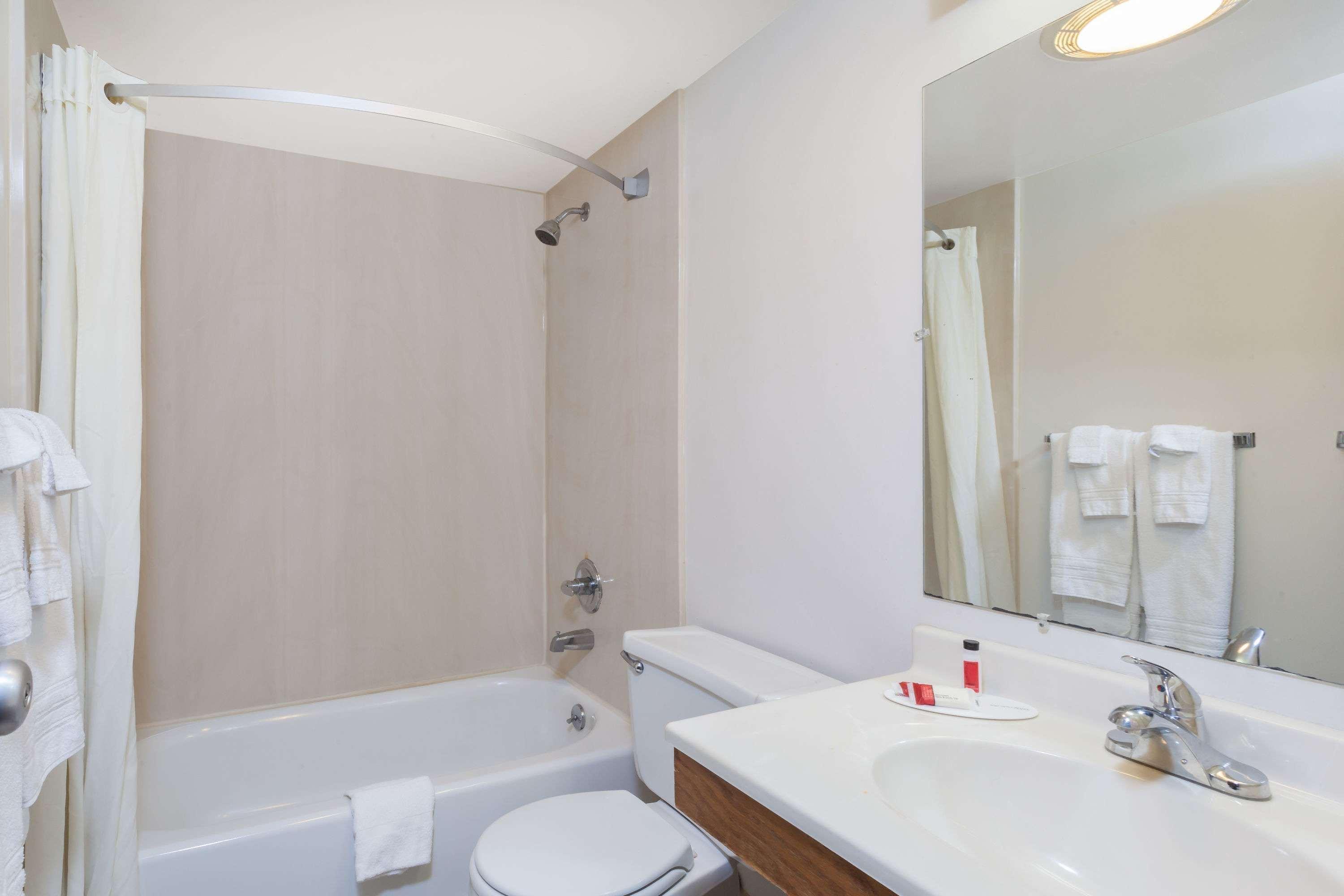 ซูเปอร์ 8 บาย วินด์แฮม แฮร์ริสเบิร์ก เฮอร์ชีย์ เวสต์ Motel ภายนอก รูปภาพ